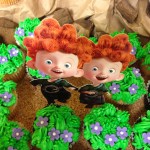 Braves birthday cup cakes